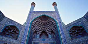 Travel Around Iran in 17 Days